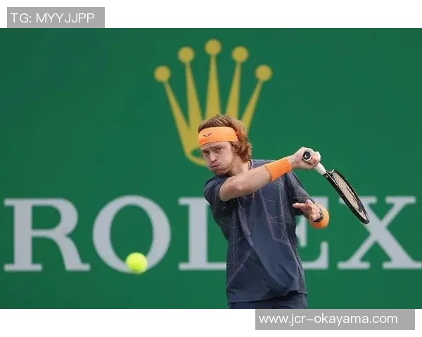 上海篮球队在大师赛中的力量展现与战术分析全面解读